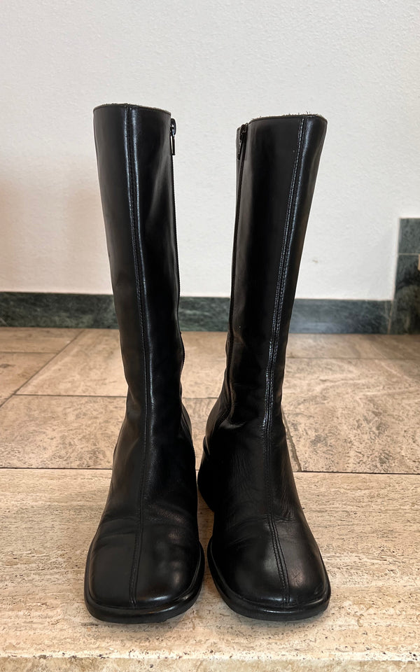 Vintage 90s Boots 39