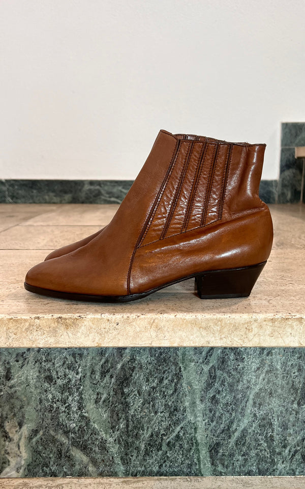 Vintage 70s Chelsea Boots 37