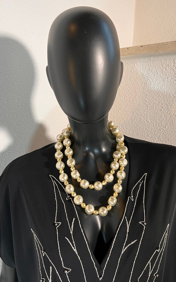 Vintage Mother of Pearl Necklace