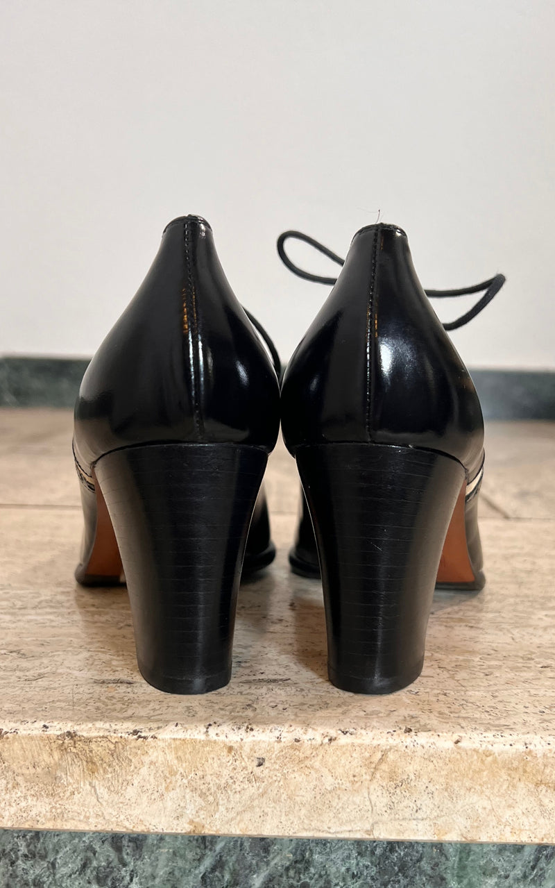 Vintage Fratelli Rossetti Budapester Heels 39