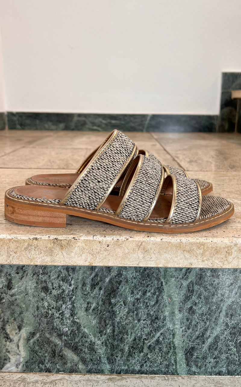 Vintage Vanessa Wu Sandals 38